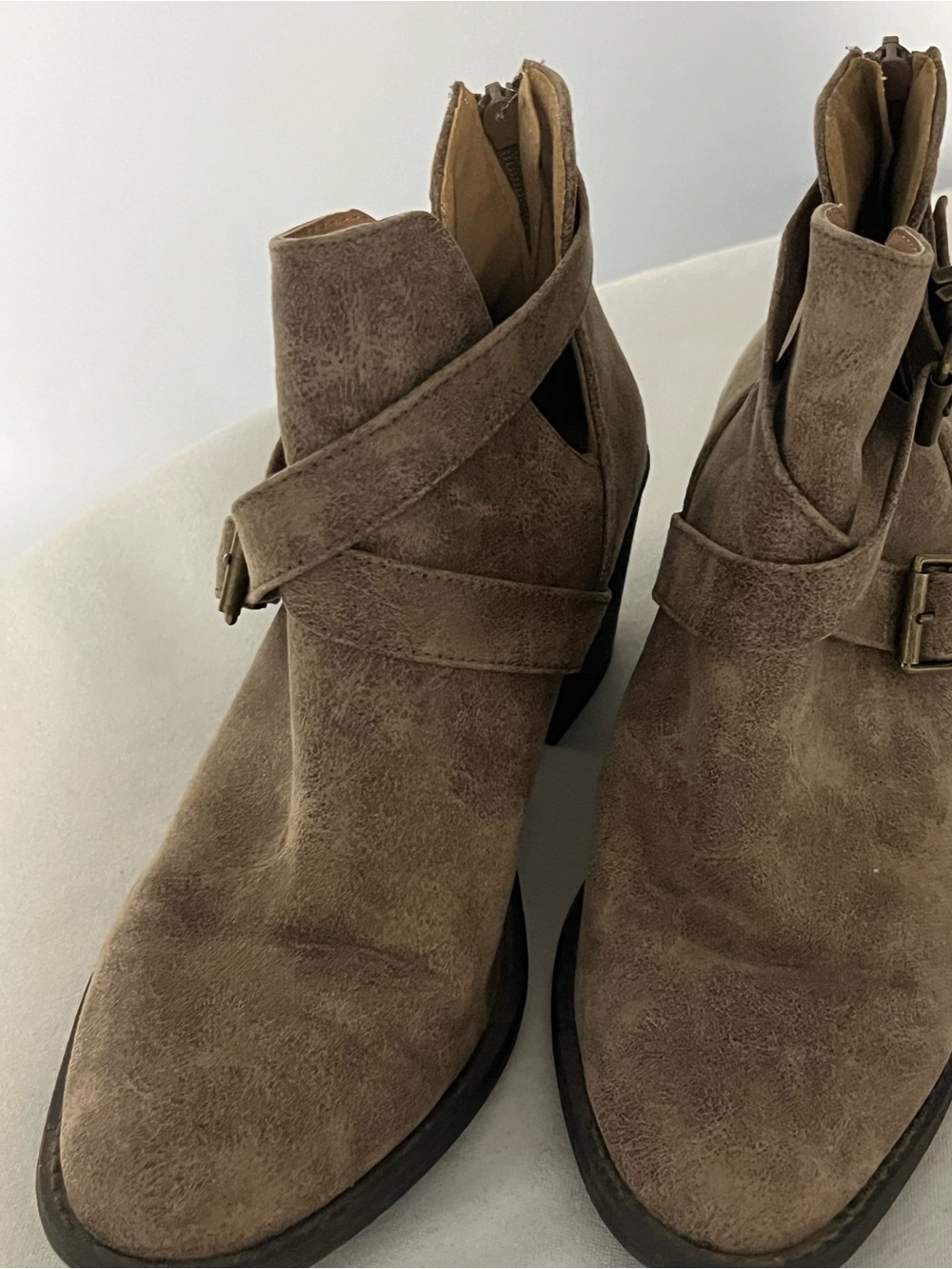 Qupid Brown Suede Strap Ankle Booties
